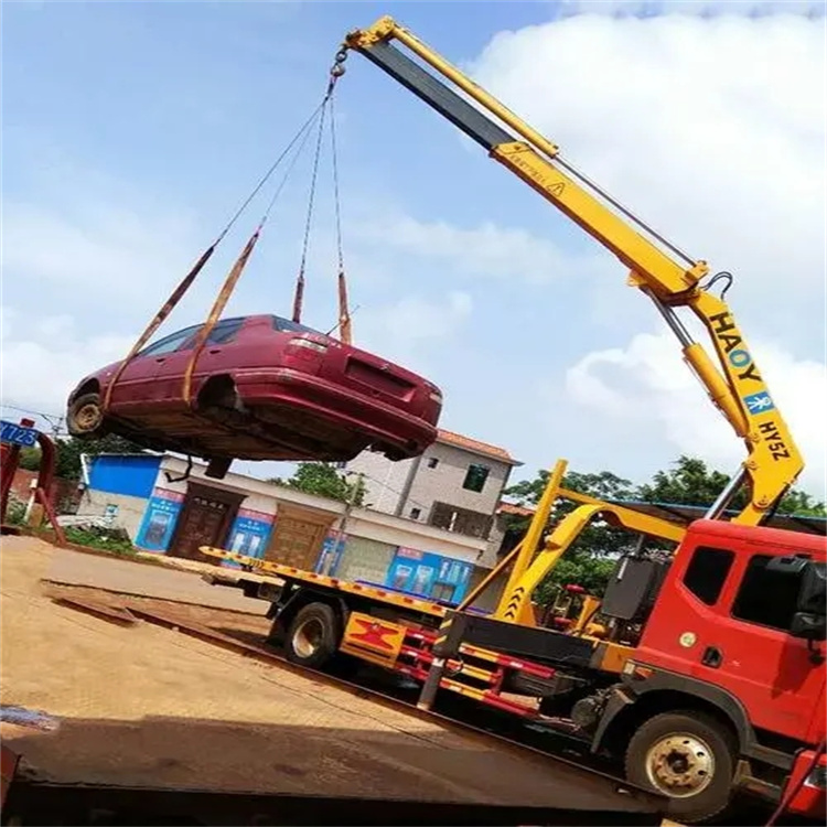 上饶广丰吊车救援小汽车怎么吊