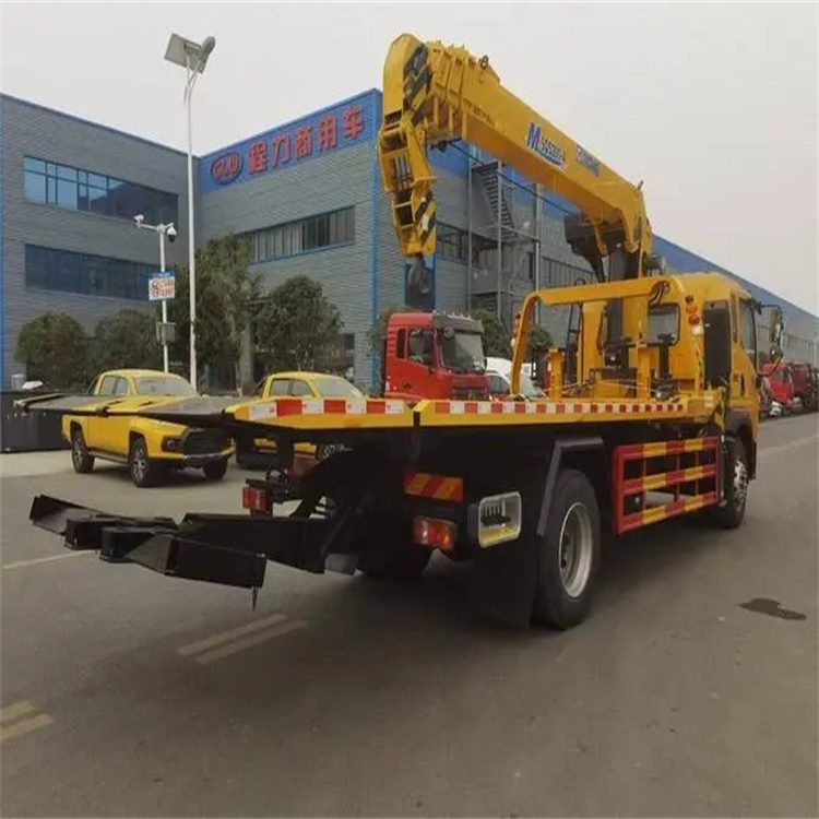 上饶广丰附近小随车吊出租电话，轻松解决搬运烦恼