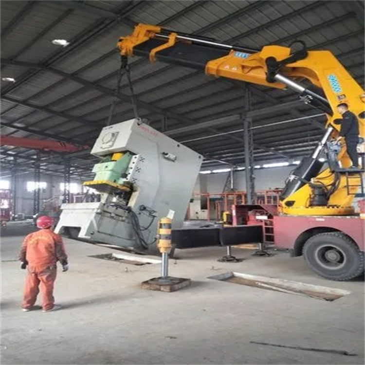 上饶广丰80吨折臂吊车出租附近电话